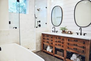 modern, farmhouse bathroom